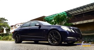 Mercedes-Benz E-Class Equipped With Vorsteiner V-FF 106 Wheels