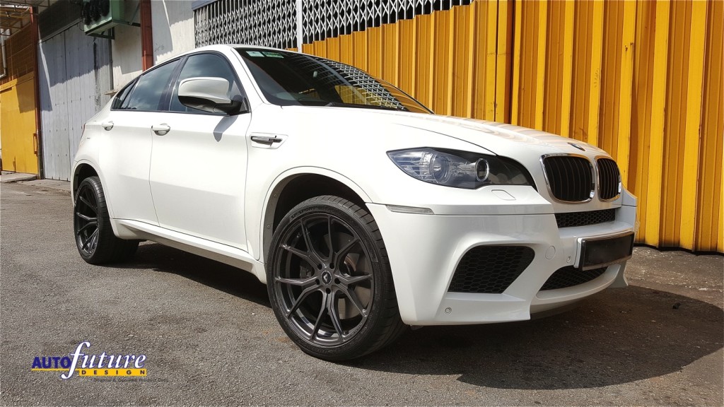 BMW X6 M Equipped With Vorsteiner V-FF 103's Finished in Carbon Graphite