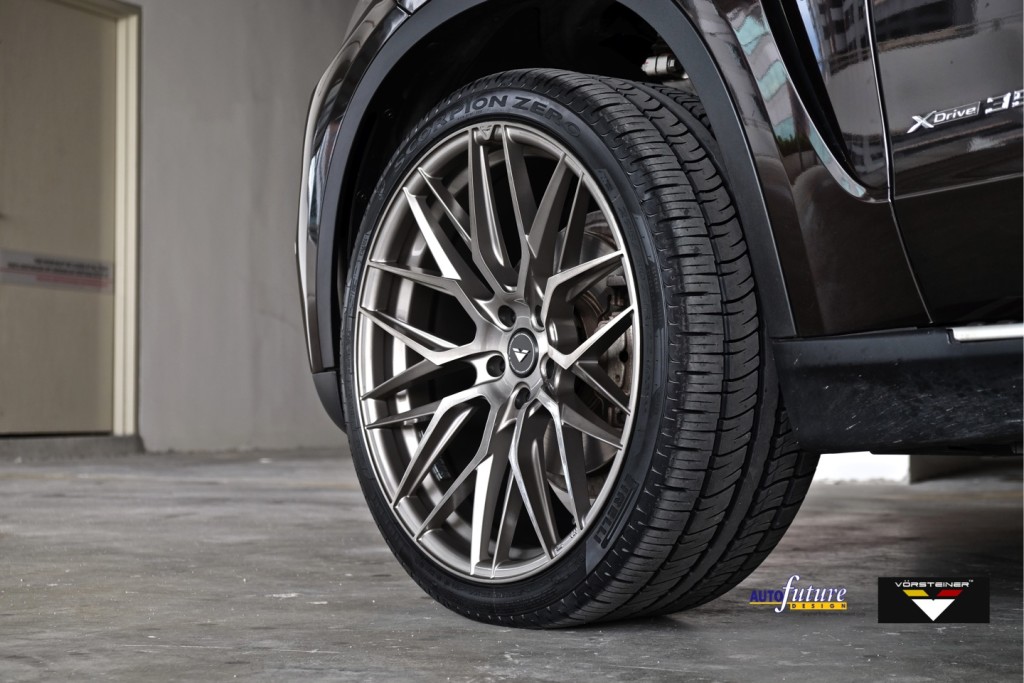 BMW X5 xDrive35i V-FF 107 1