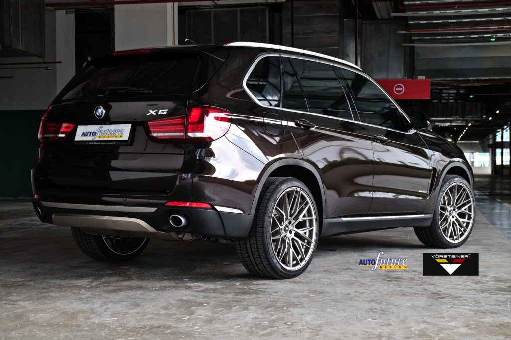 BMW X5 xDrive35i V-FF 107 4