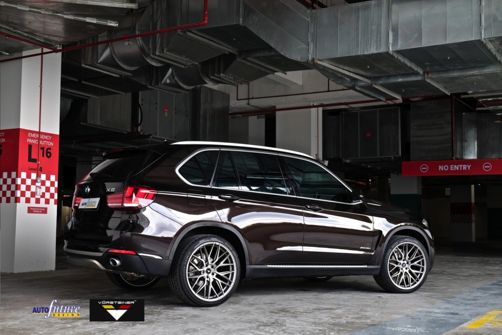 BMW X5 xDrive35i V-FF 107 9
