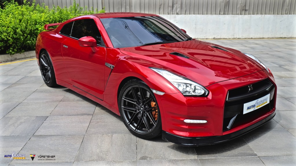 Nissan GTR R35 -31