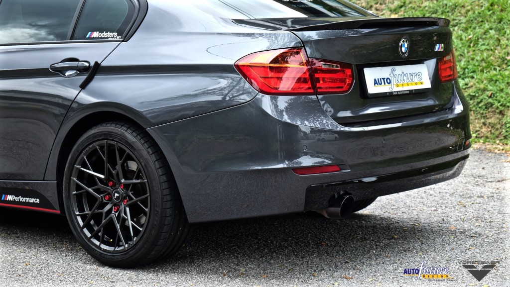 F30 VFF111